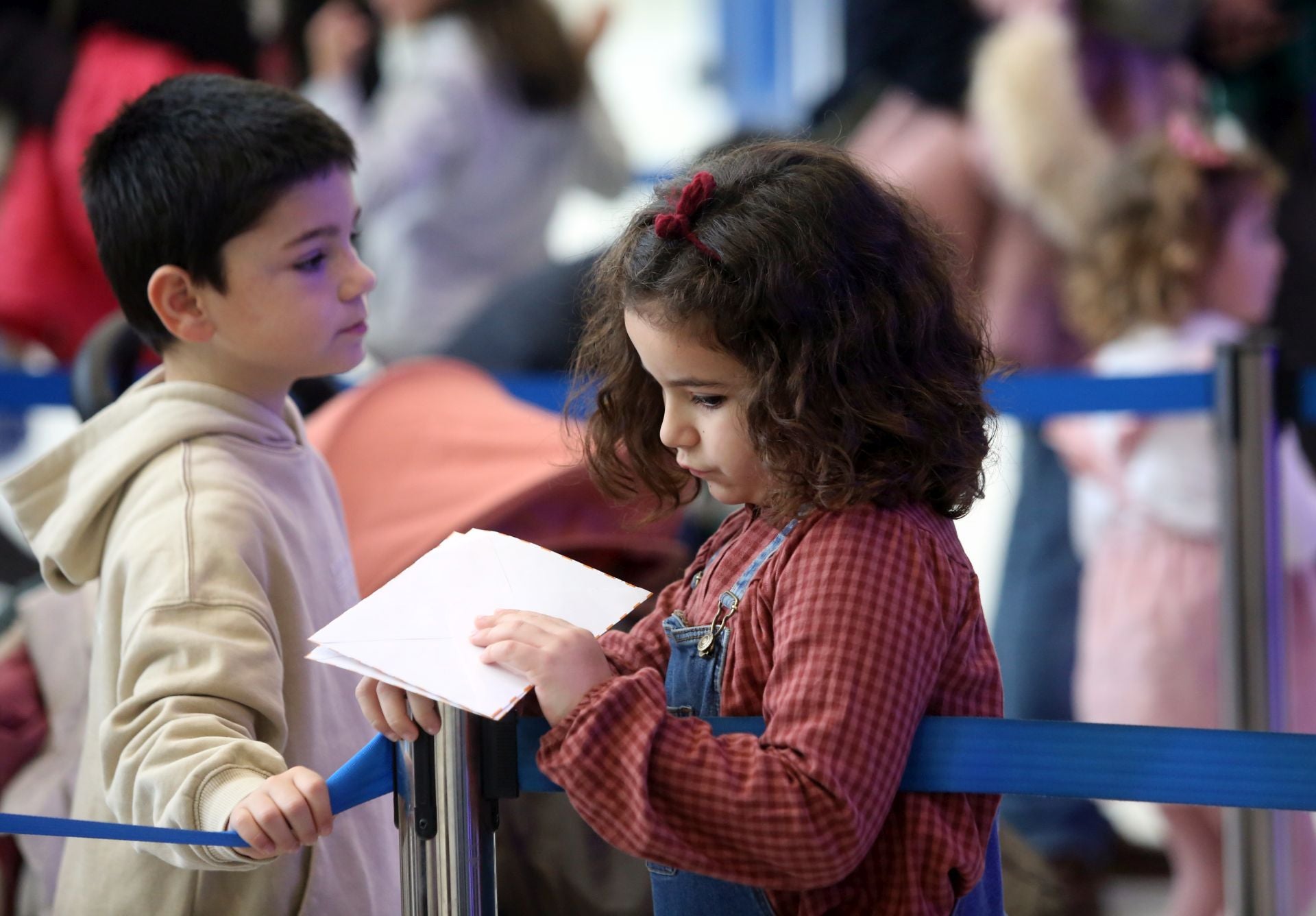 En imágenes: recepción de los Reyes Magos a los niños de Oviedo