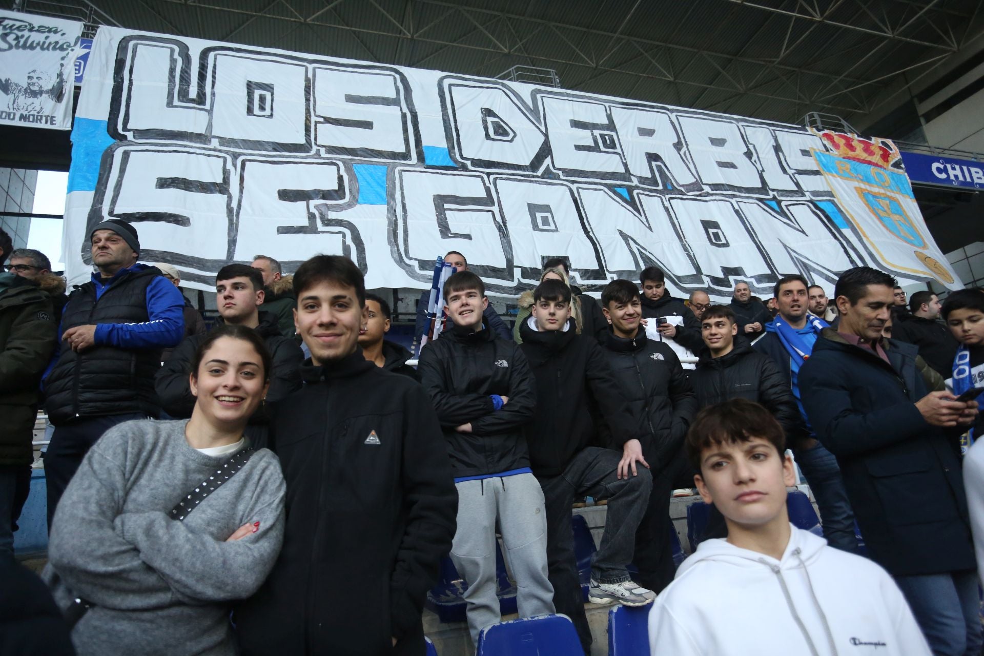 Entrenamiento del Real Oviedo en el día de Reyes mirando al derbi