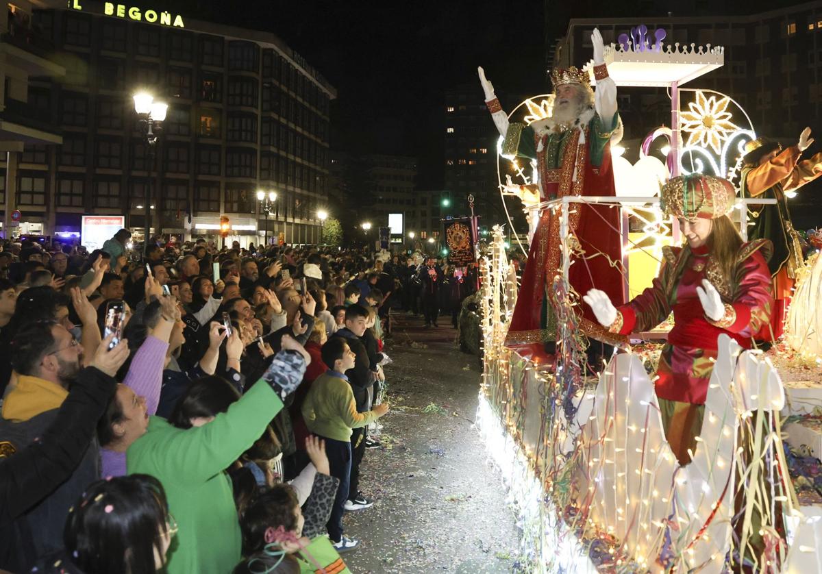 Escuesta: ¿Te gustó la cabalgata de Reyes Magos de Gijón?