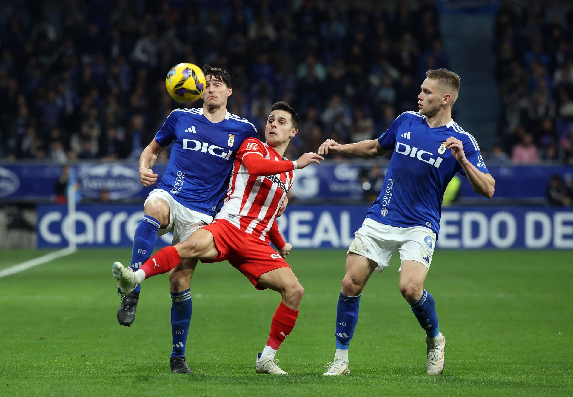 Las mejores imágenes del Real Oviedo - Sporting de Gijón