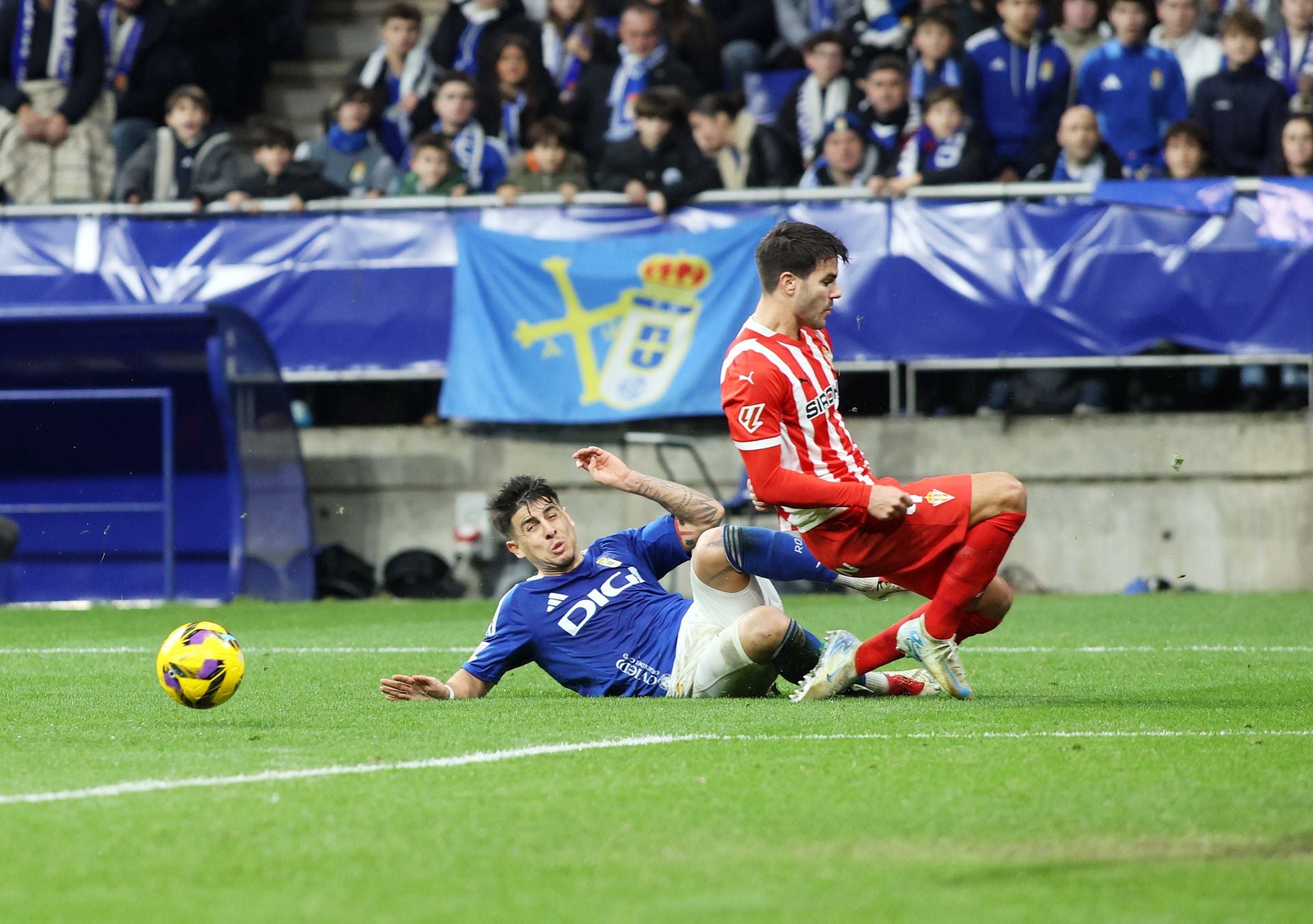 Las mejores imágenes del Real Oviedo - Sporting de Gijón