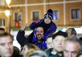 ¿Estuviste animando al Real Oviedo antes del derbi? ¡Búscate en las fotos!