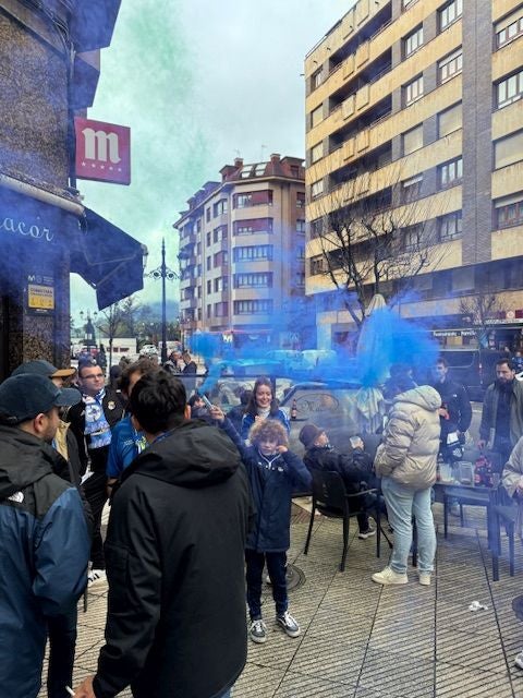¿Estuviste animando al Real Oviedo antes del derbi? ¡Búscate en las fotos!