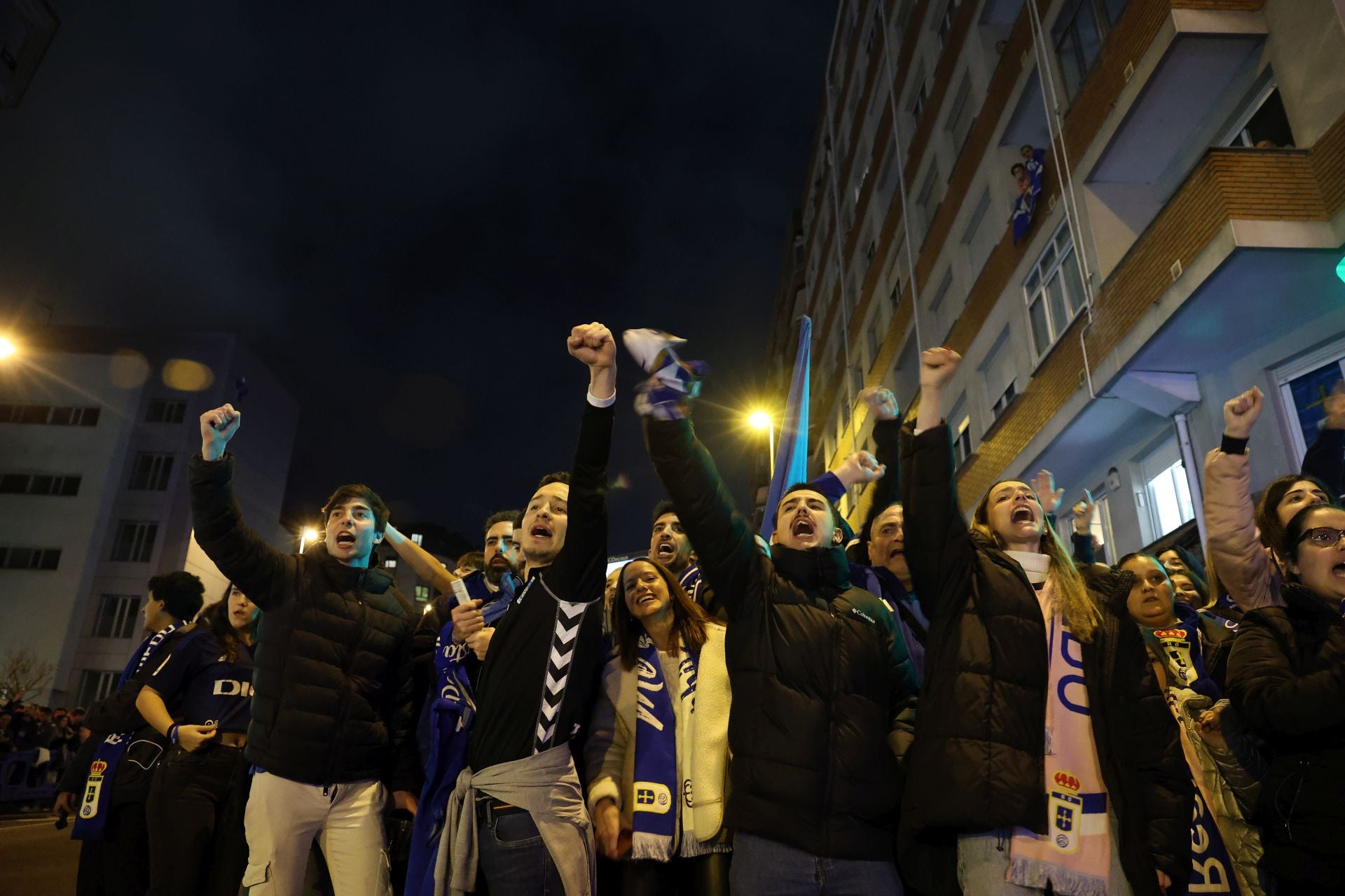 ¿Estuviste animando al Real Oviedo antes del derbi? ¡Búscate en las fotos!