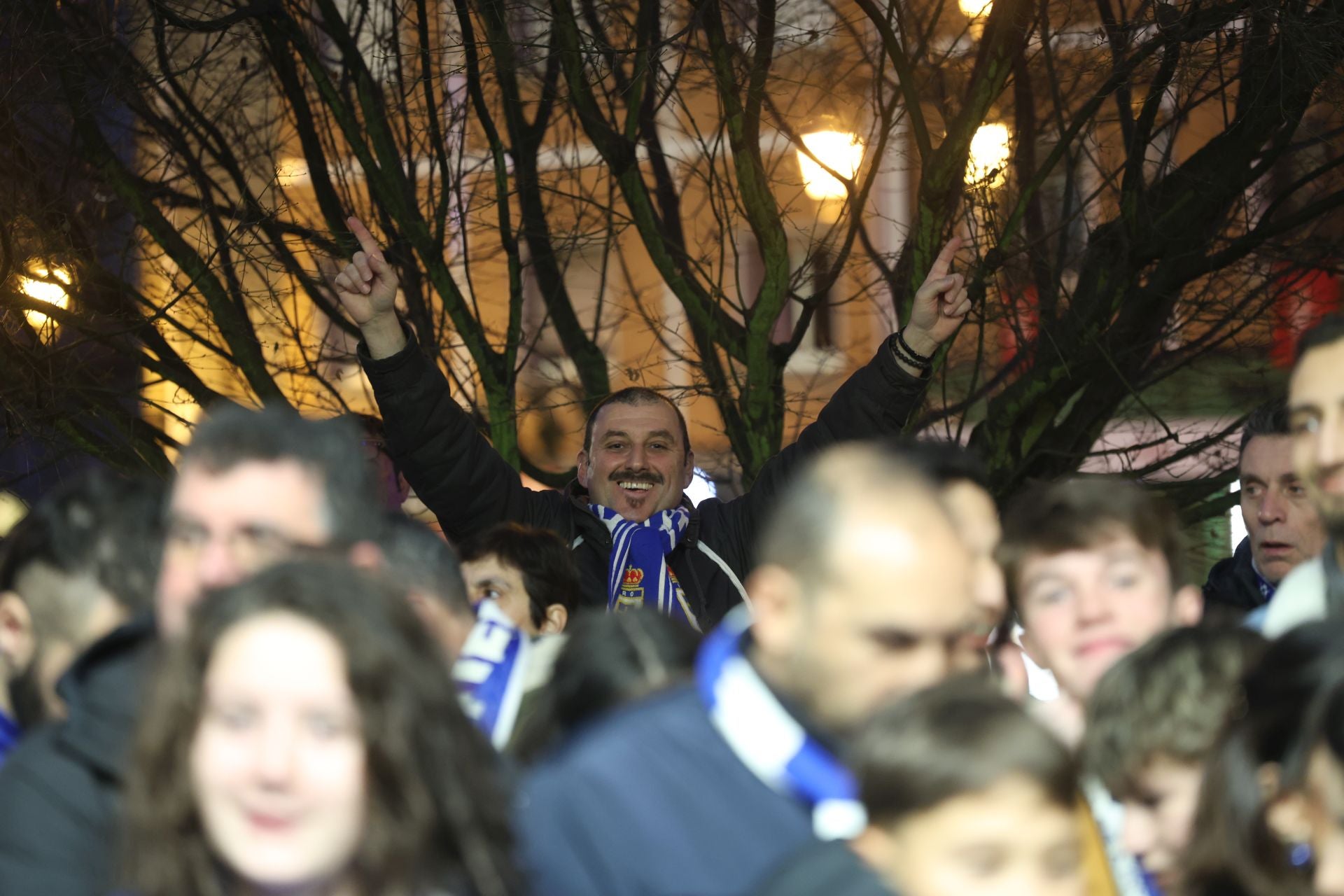 ¿Estuviste animando al Real Oviedo antes del derbi? ¡Búscate en las fotos!