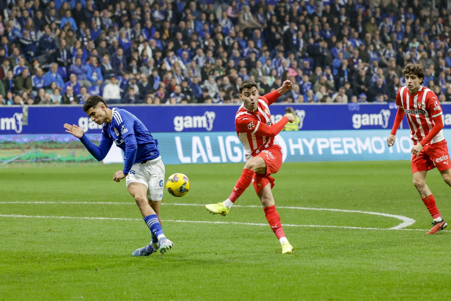 Las mejores imágenes del Real Oviedo - Sporting de Gijón