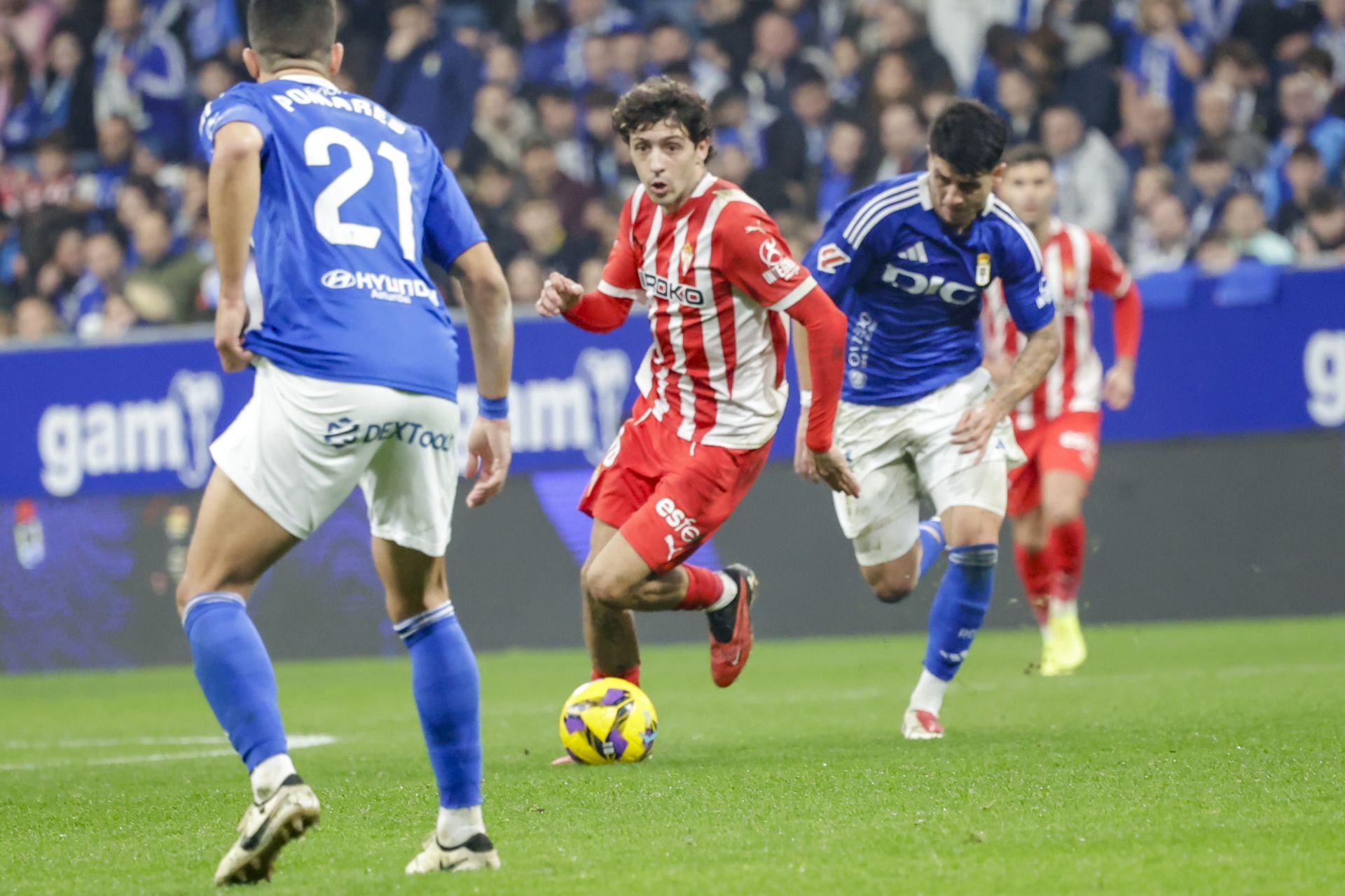 Las mejores imágenes del Real Oviedo - Sporting de Gijón