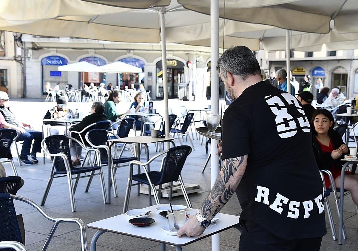 Transporte, sanidad y hostelería concentran más de la mitad de los nuevos empleos en Asturias