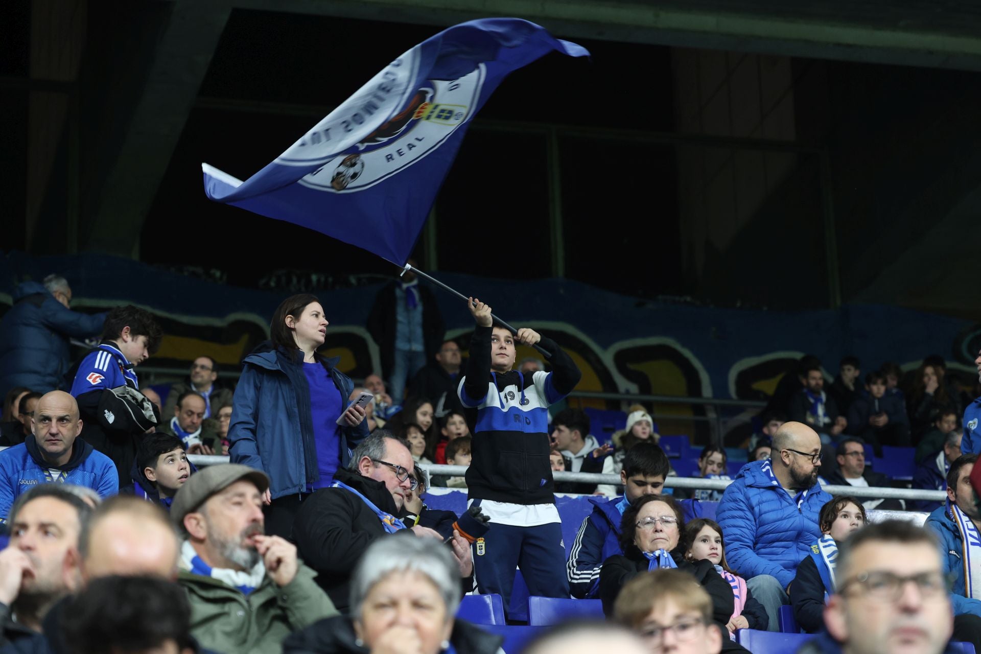 ¿Estuviste viendo el Real Oviedo - Sporting de Gijón? ¡Búscate en las fotos del Tartiere!