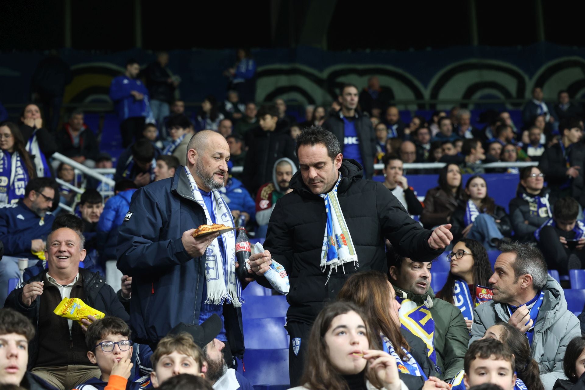 ¿Estuviste viendo el Real Oviedo - Sporting de Gijón? ¡Búscate en las fotos del Tartiere!