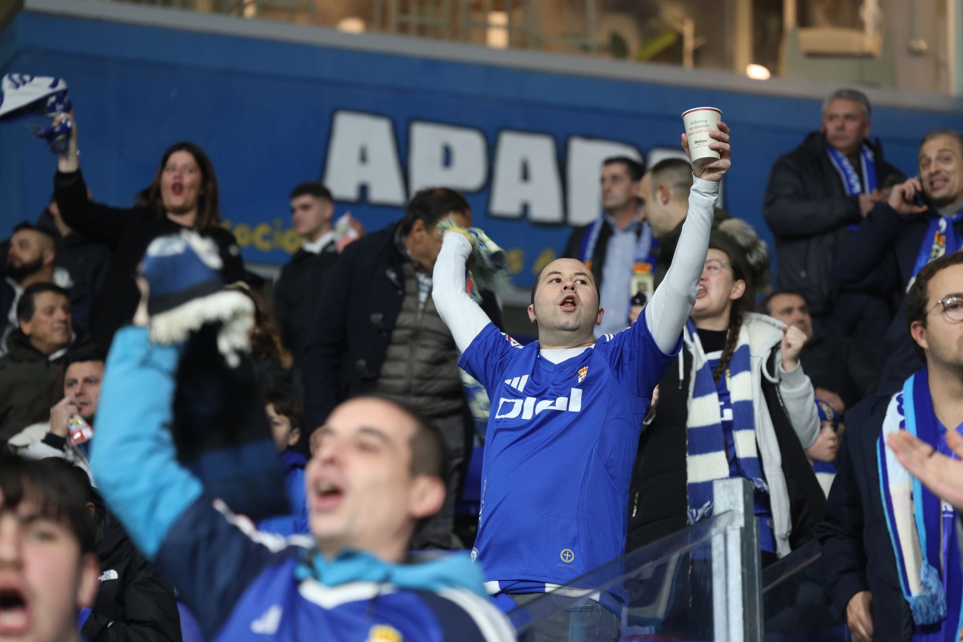 ¿Estuviste viendo el Real Oviedo - Sporting de Gijón? ¡Búscate en las fotos del Tartiere!