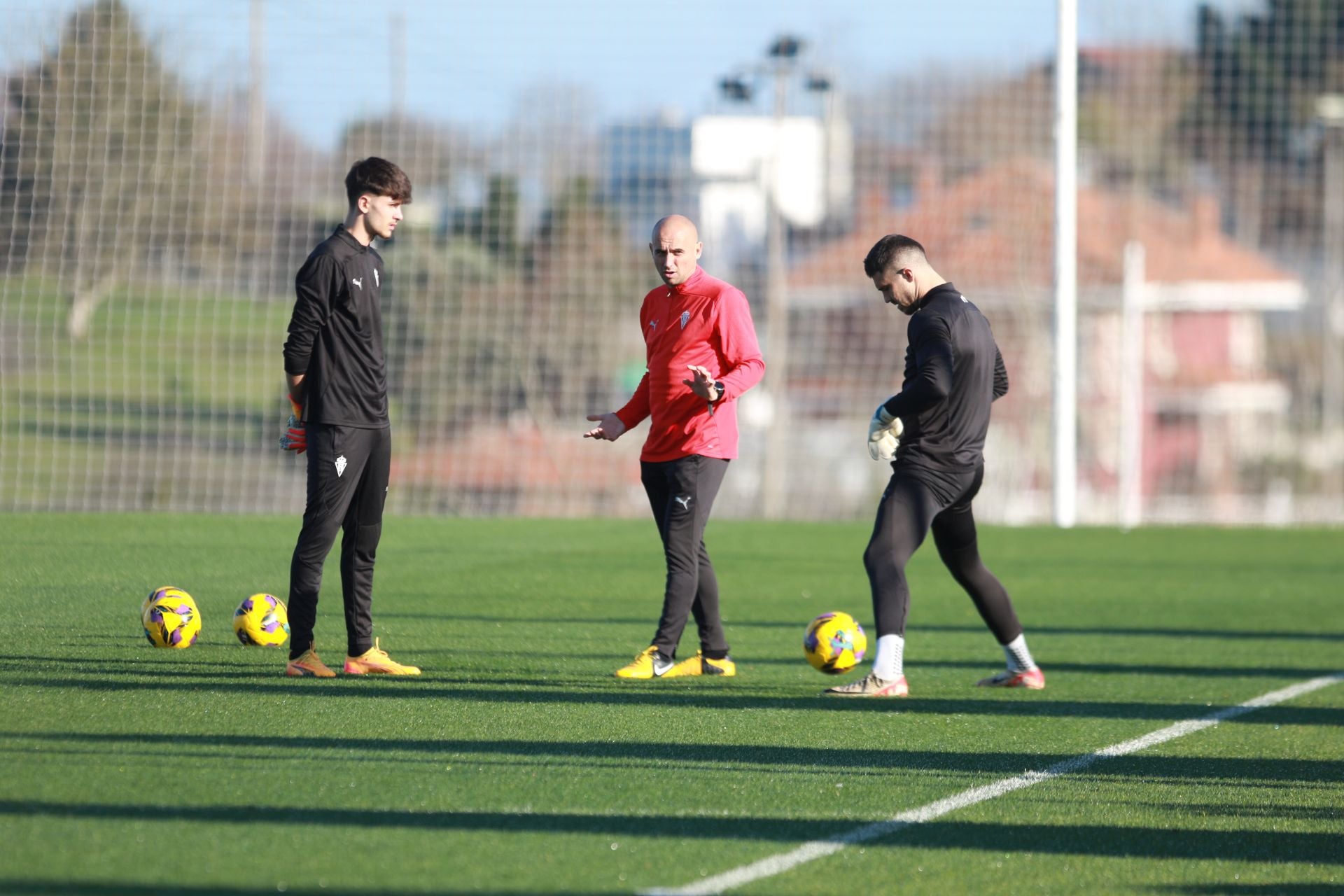 El Sporting de Gijón vuelve a entrenar tras el derbi