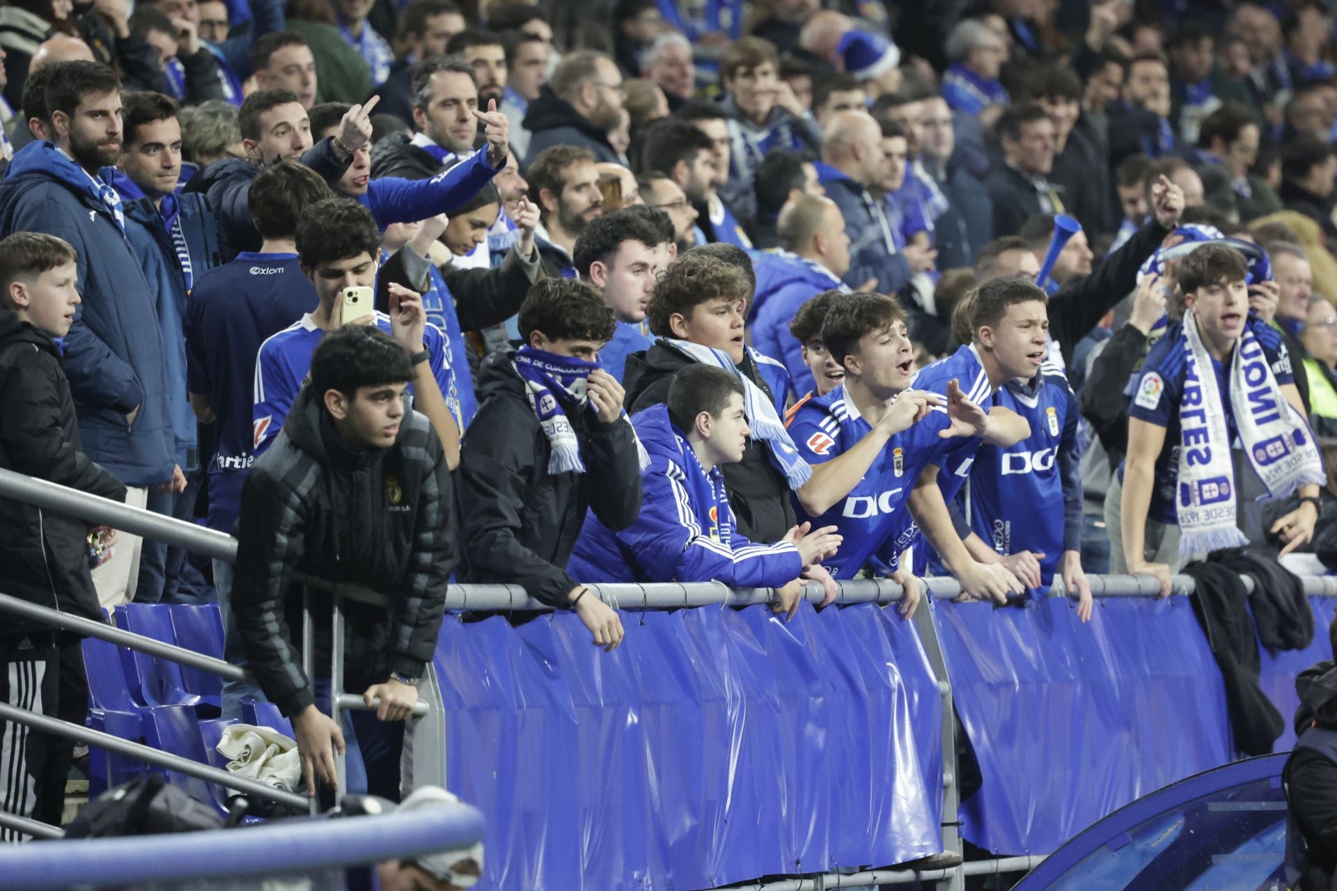 ¿Estuviste viendo el Real Oviedo - Sporting de Gijón? ¡Búscate en las fotos del Tartiere!