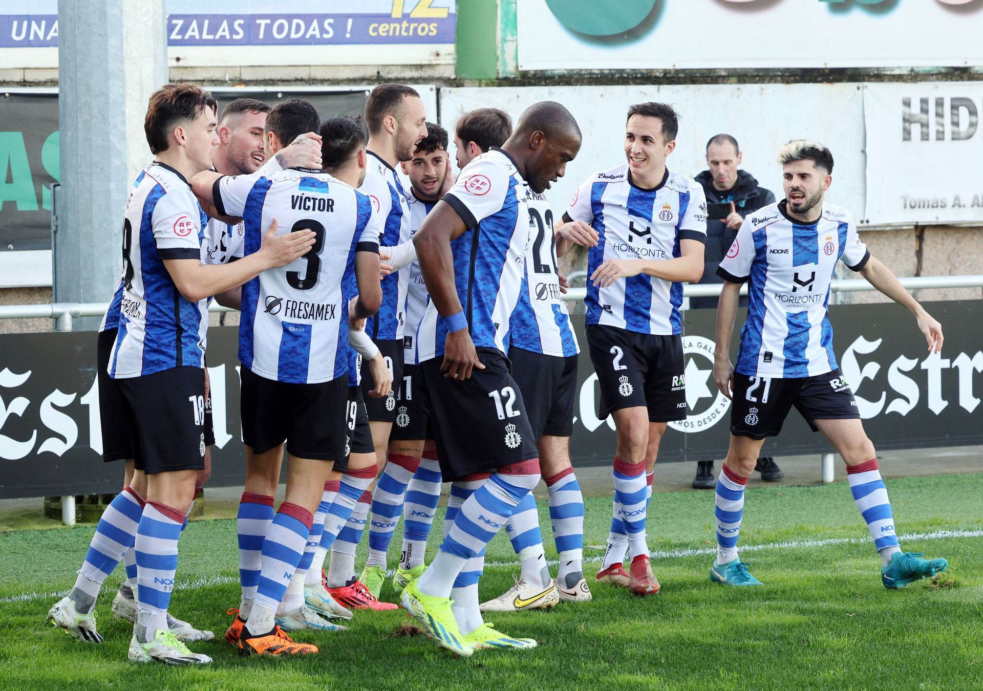 Coruxo 2 -2 Real Avilés, en imágenes
