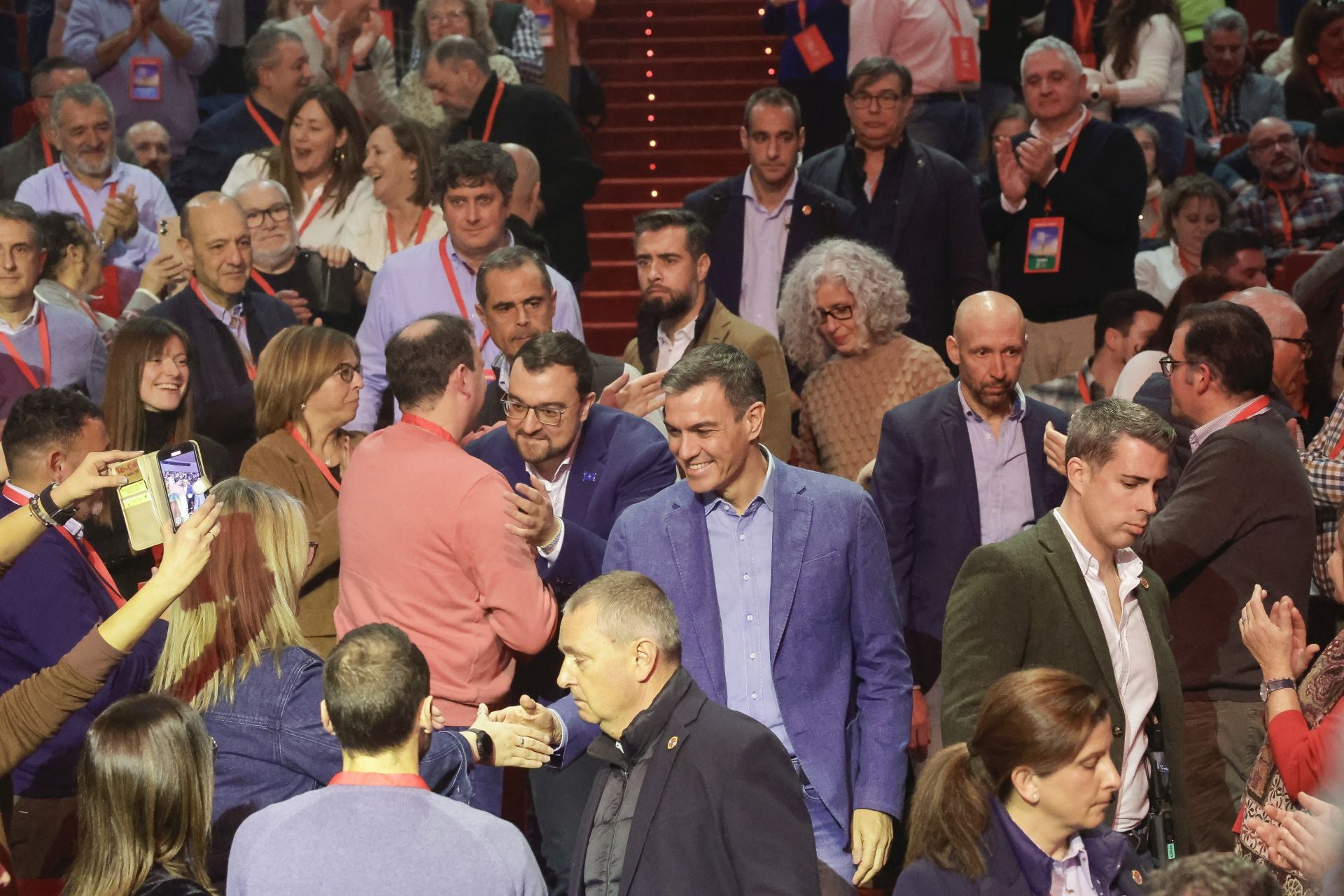 Pedro Sánchez y Adrián Barbón inauguran el congreso socialista en Avilés