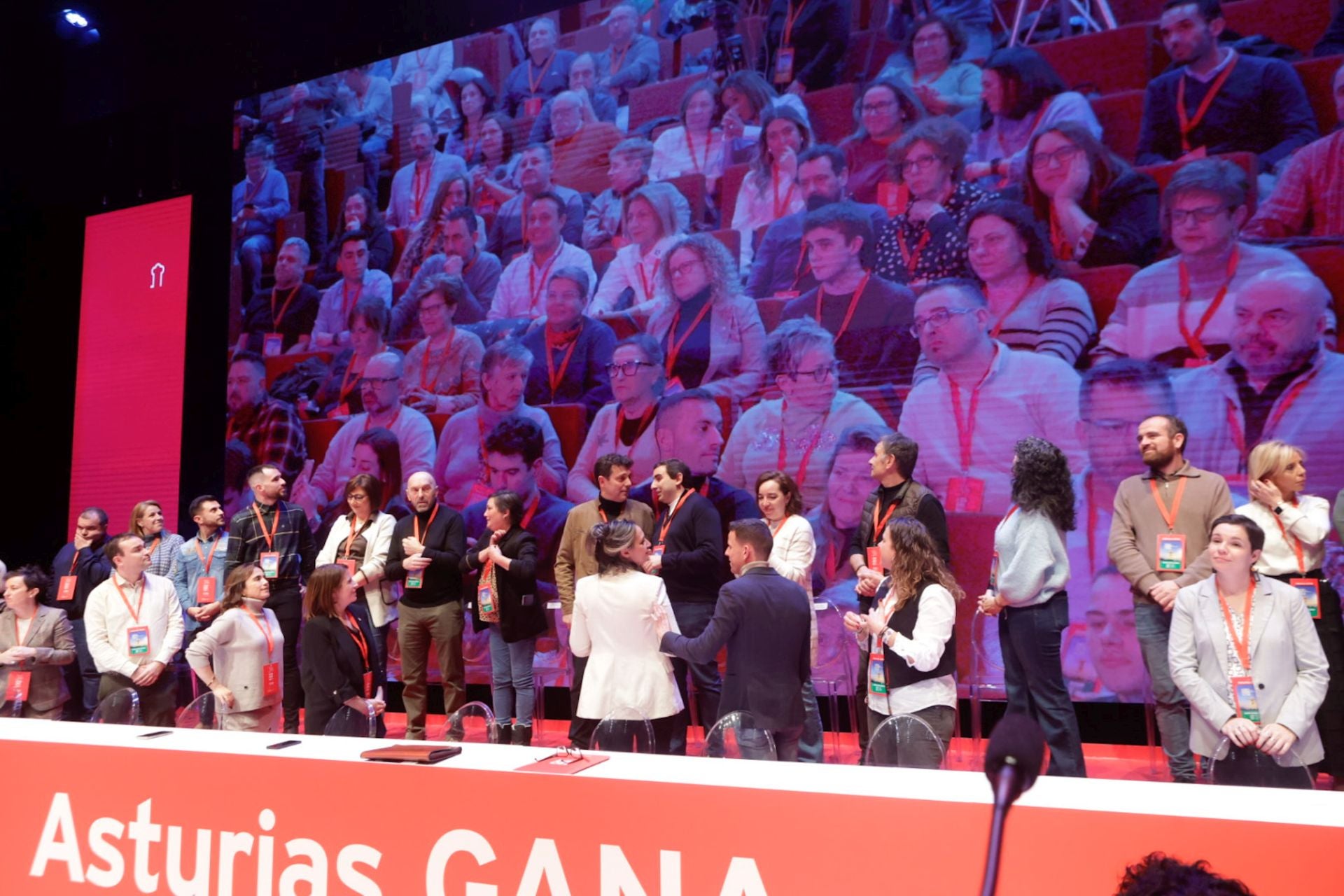 Pedro Sánchez y Adrián Barbón inauguran el congreso socialista en Avilés