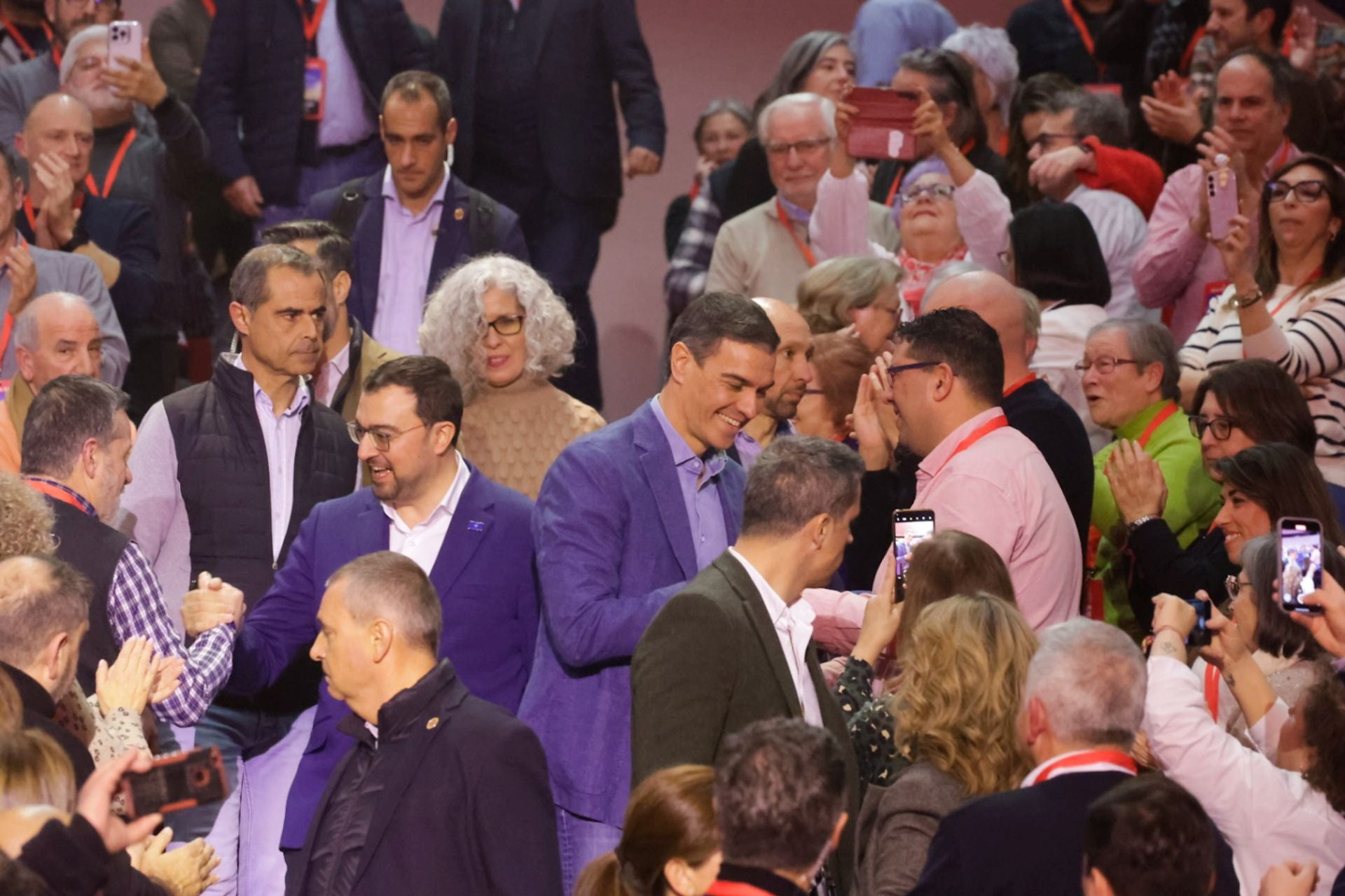 Pedro Sánchez y Adrián Barbón inauguran el congreso socialista en Avilés