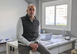 Pedro Arboleya, en las oficinas del Real Avilés en el Suárez Puerta.