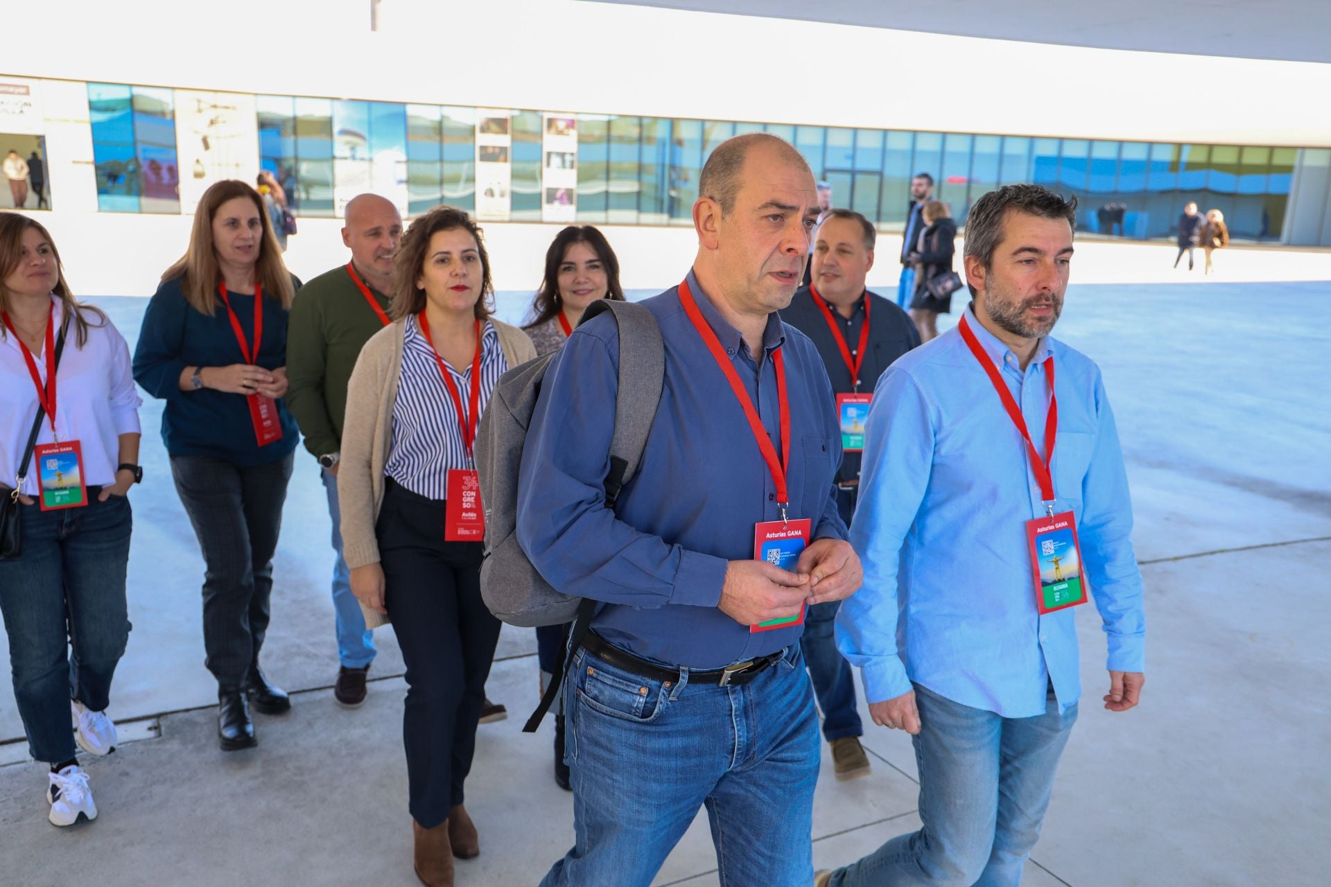 El Niemeyer de Avilés, abarrotado por el congreso socialista