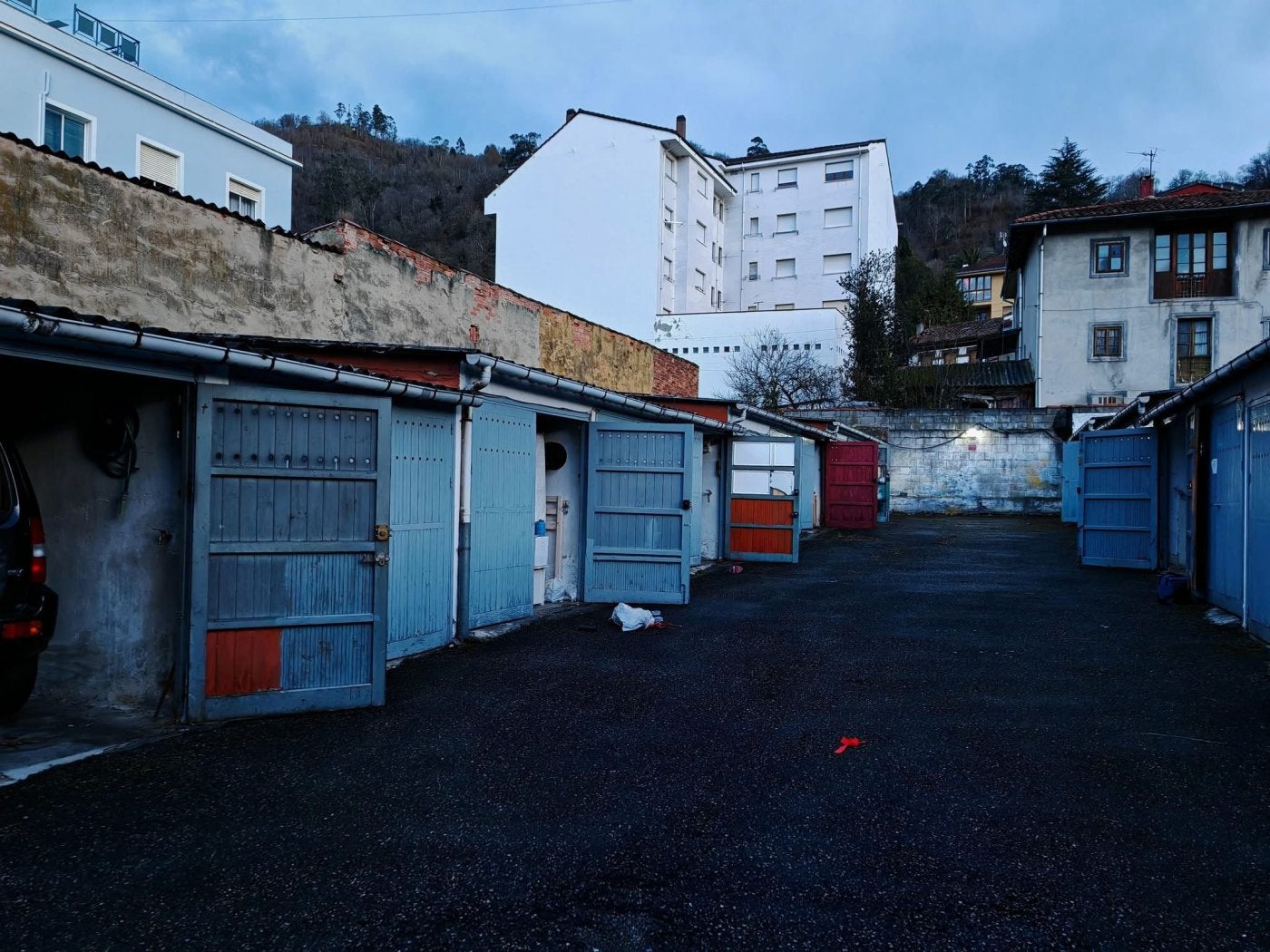 Estado en el que se encontraron los vecinos en la mañana de ayer sus cocheras.