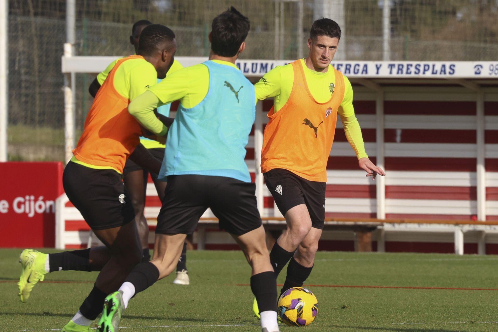 Entrenamiento del Sporting de Gijón (23/01/2025)