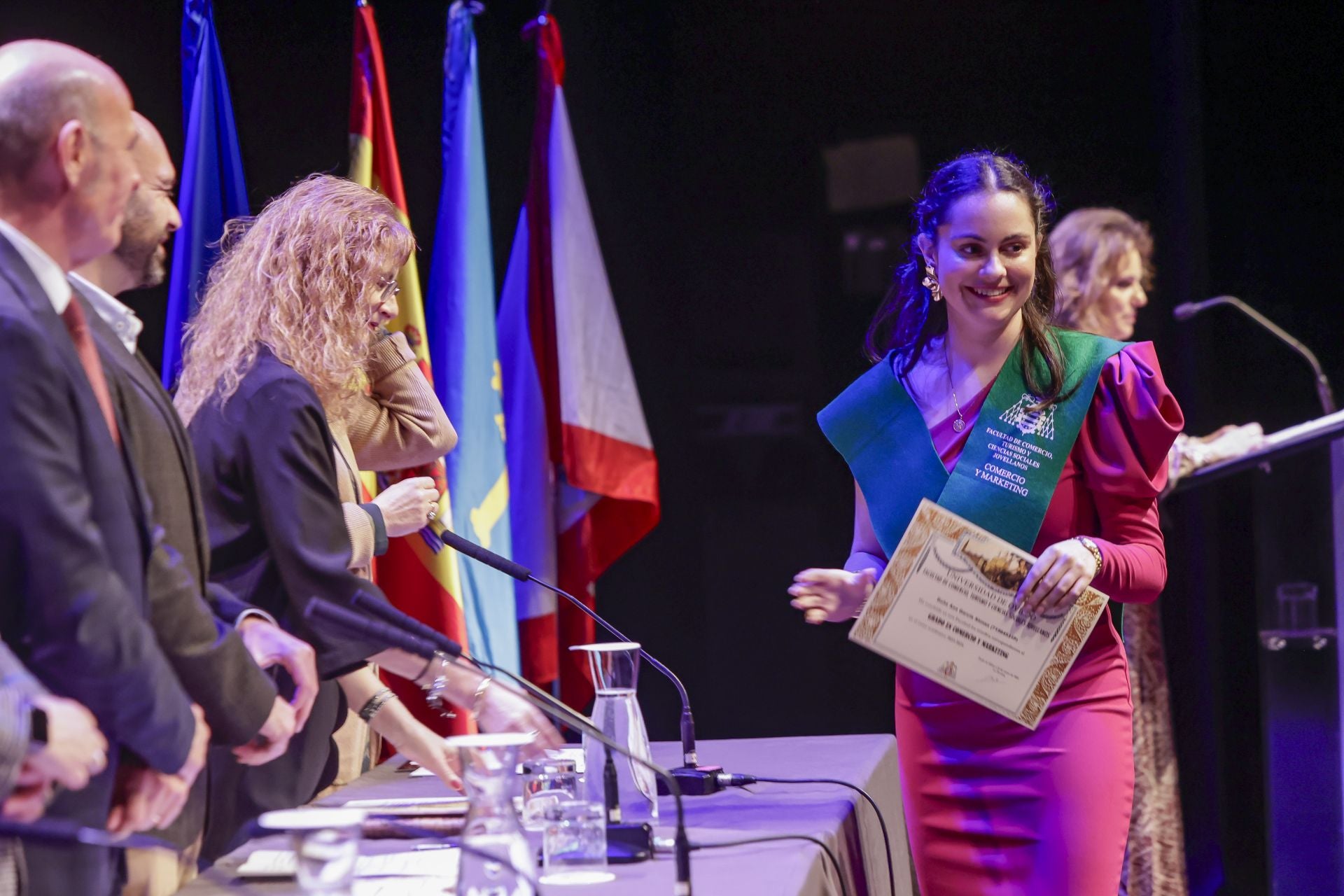 Acto de graduación de los alumnos de la Facultad de Comercio, Turismo y Ciencias Sociales Jovellanos