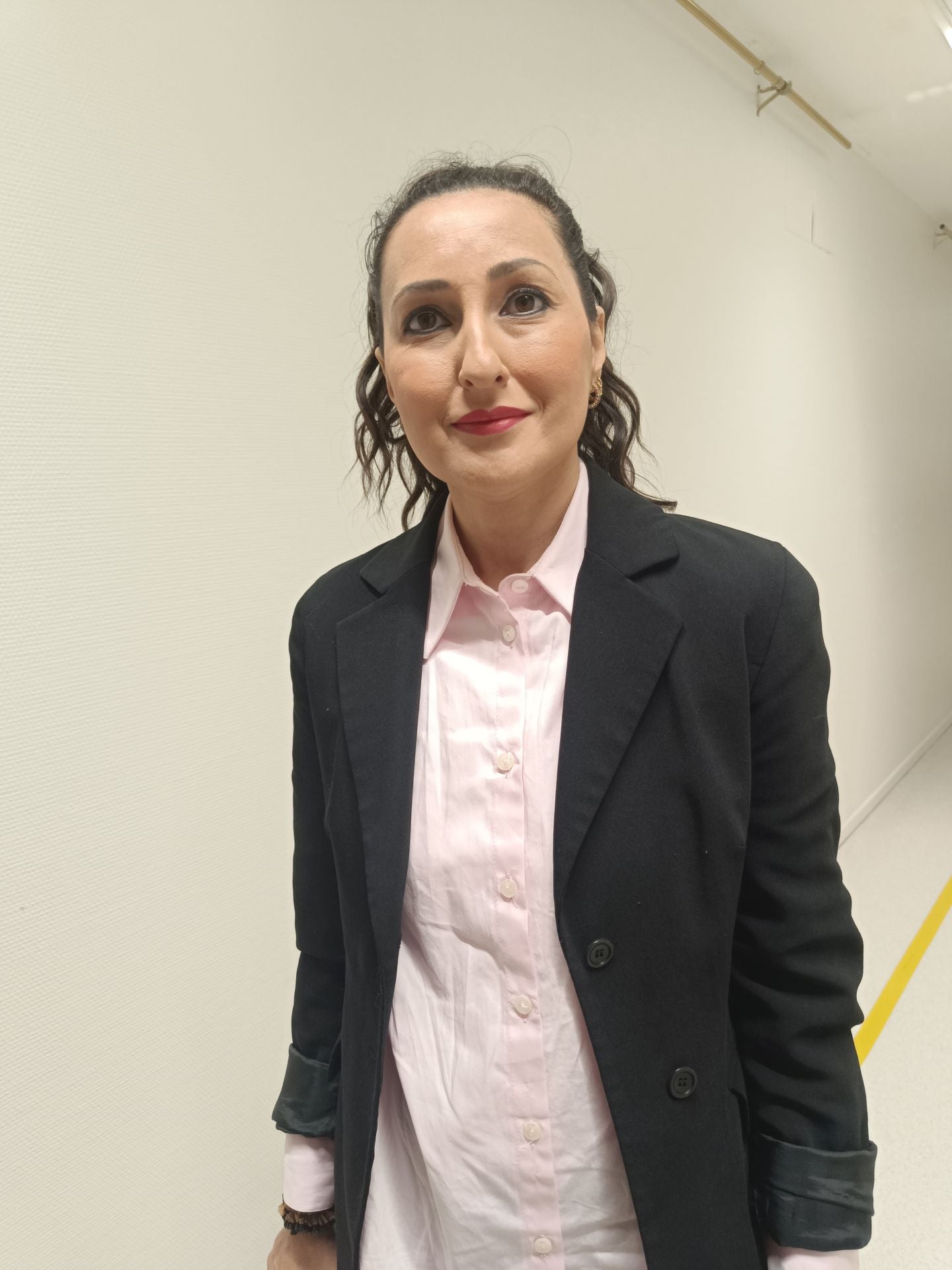 Imagen - Montserrat Pérez, enfermera y paciente, participó esta mañana en la Jornada de Actualización en Cáncer de Mama celebrada en el Hospital de Cabueñes.