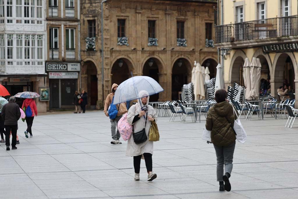 Lluvia y mucho viento en Asturias por la borrasca &#039;Herminia&#039;