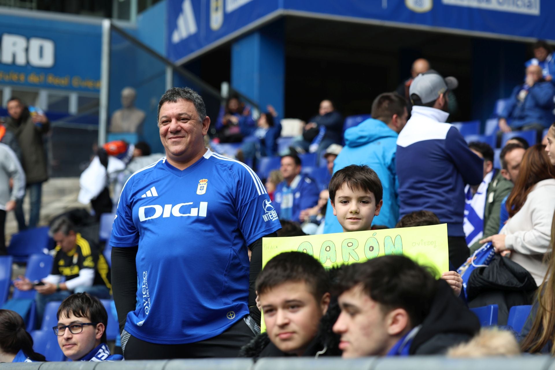 Fotos: ¿Estuviste en el Real Oviedo - Castellón? ¡Búscate!