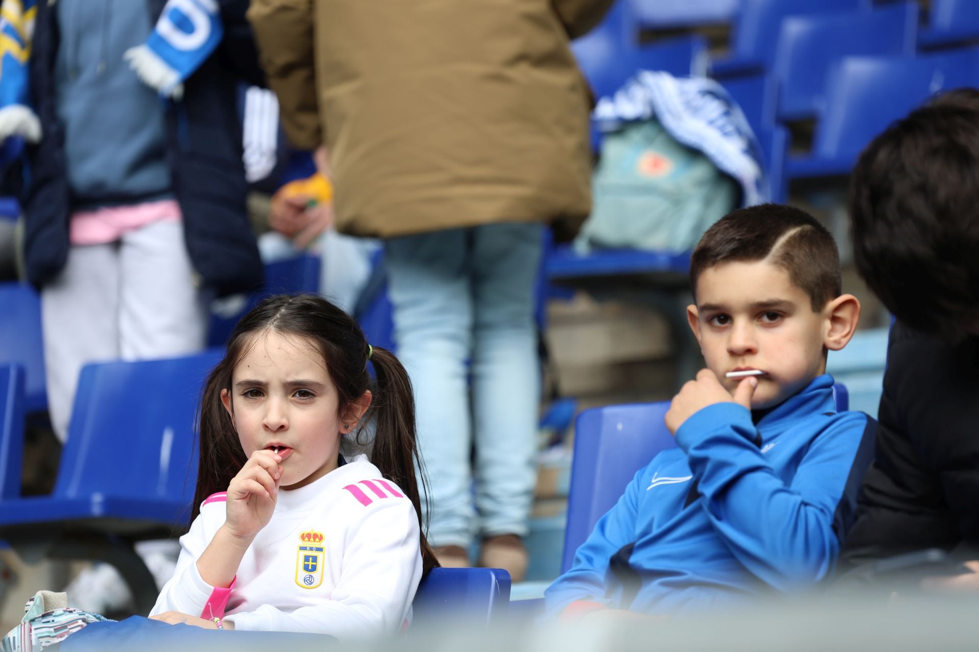 Fotos: ¿Estuviste en el Real Oviedo - Castellón? ¡Búscate!