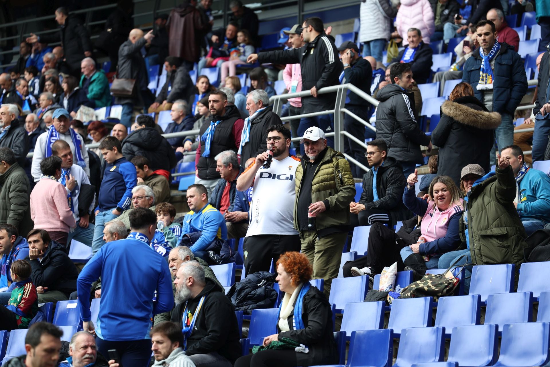 Fotos: ¿Estuviste en el Real Oviedo - Castellón? ¡Búscate!