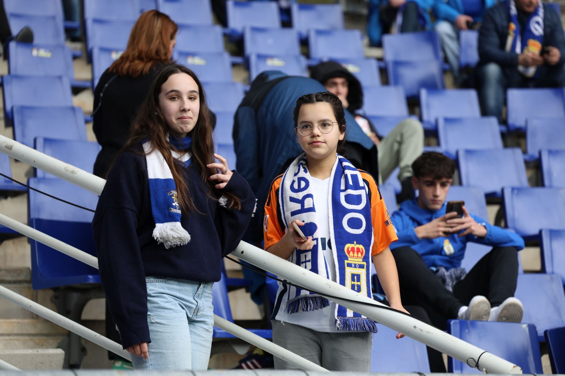 Fotos: ¿Estuviste en el Real Oviedo - Castellón? ¡Búscate!