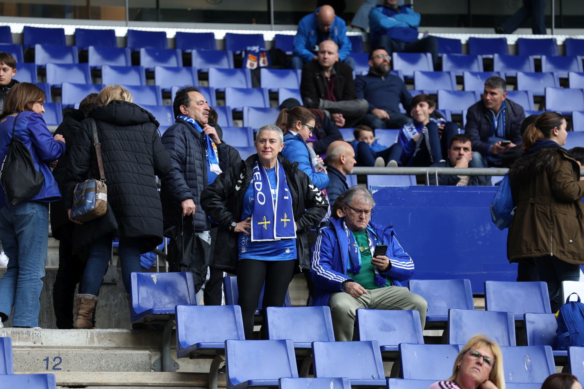 Fotos: ¿Estuviste en el Real Oviedo - Castellón? ¡Búscate!