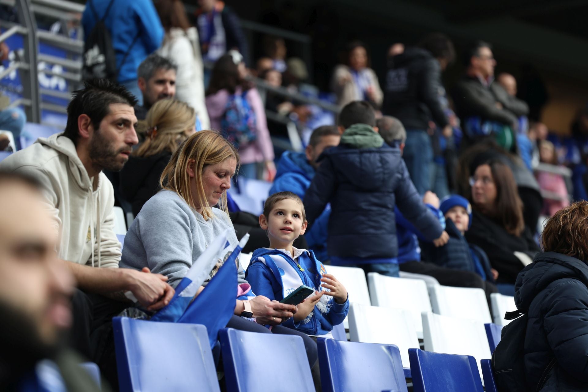 Fotos: ¿Estuviste en el Real Oviedo - Castellón? ¡Búscate!