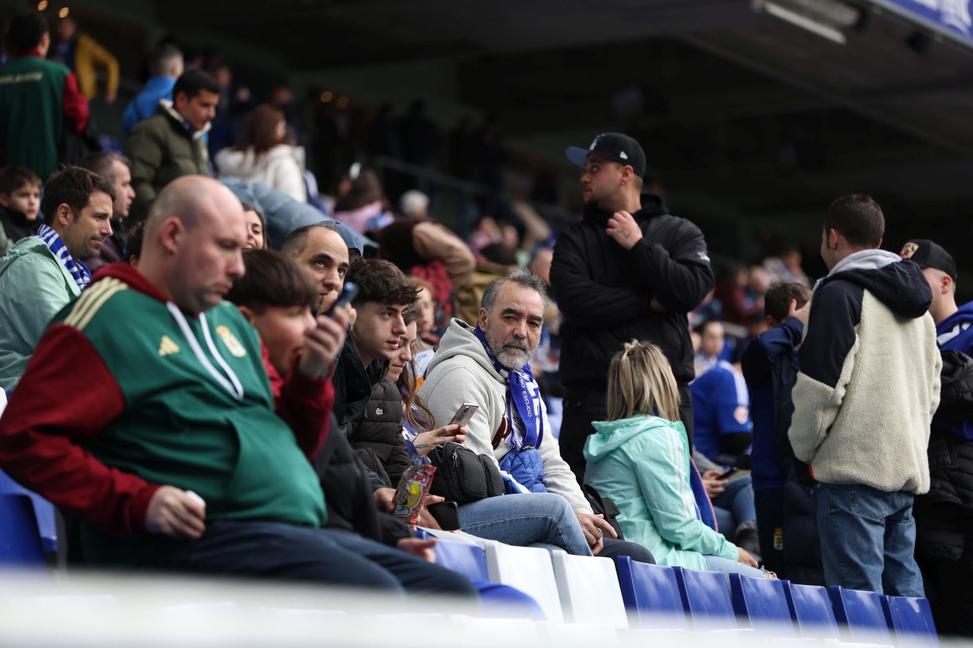 Fotos: ¿Estuviste en el Real Oviedo - Castellón? ¡Búscate!