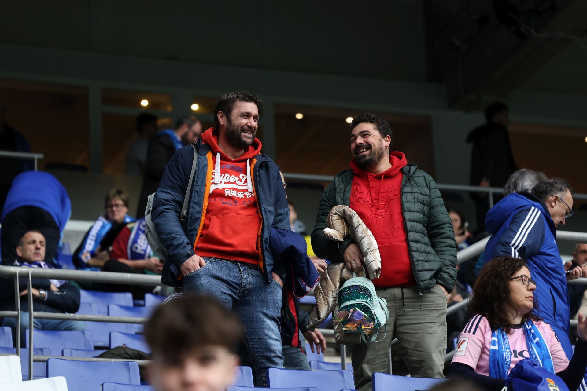 Fotos: ¿Estuviste en el Real Oviedo - Castellón? ¡Búscate!