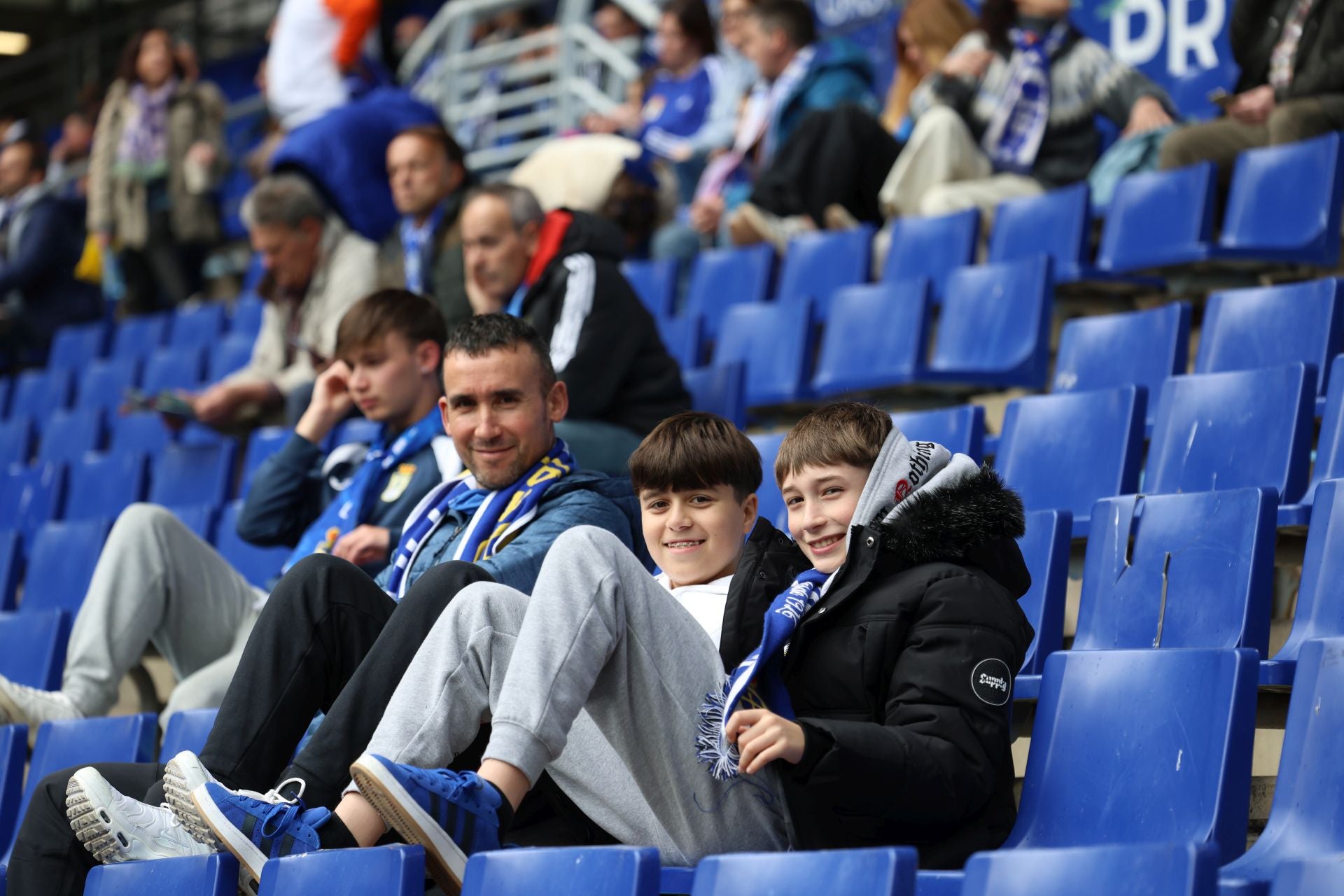 Fotos: ¿Estuviste en el Real Oviedo - Castellón? ¡Búscate!