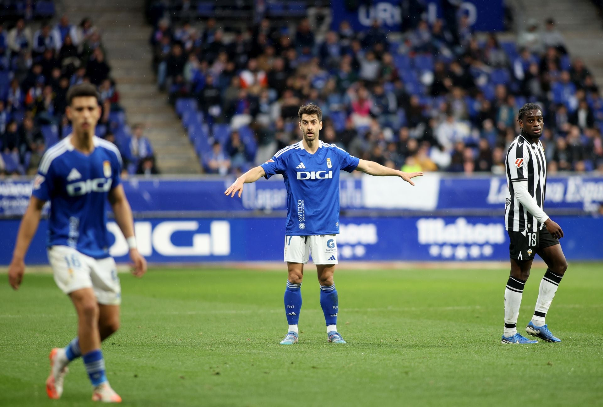 El Real Oviedo 1-0 Castellón, en imágenes