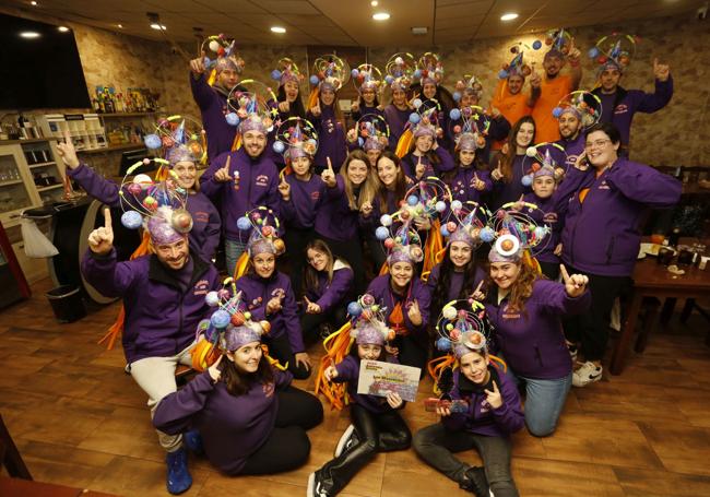 La charanga los mazcaraos ganadora Antroxu Gijon.