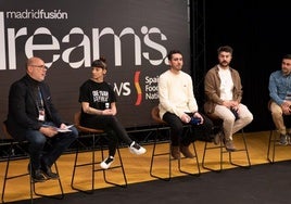 Los cocineros Iris Jordán, Xune Andrade, Juan Carlos García y Alejandro Hernández, durante su ponencia sobre lo rural.