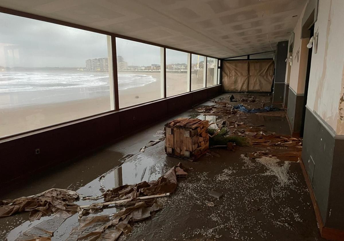 Así quedó por dentro el Real Balneario de Salinas.