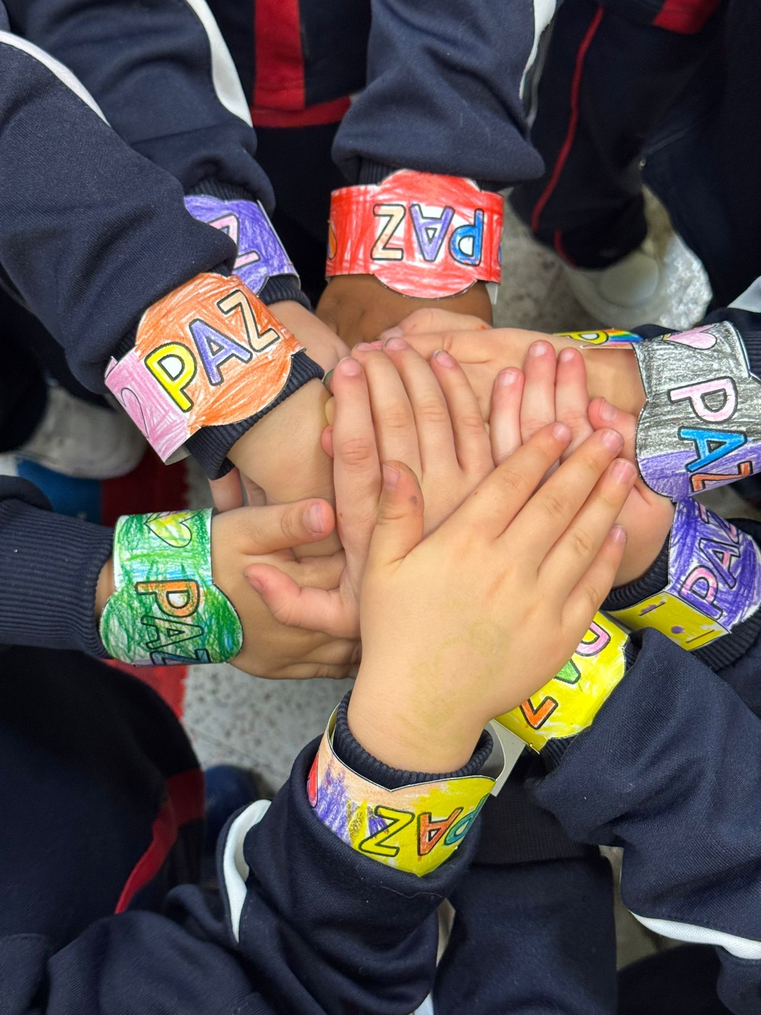 En imágenes: así celebraron los escolares de Gijón el día de la paz