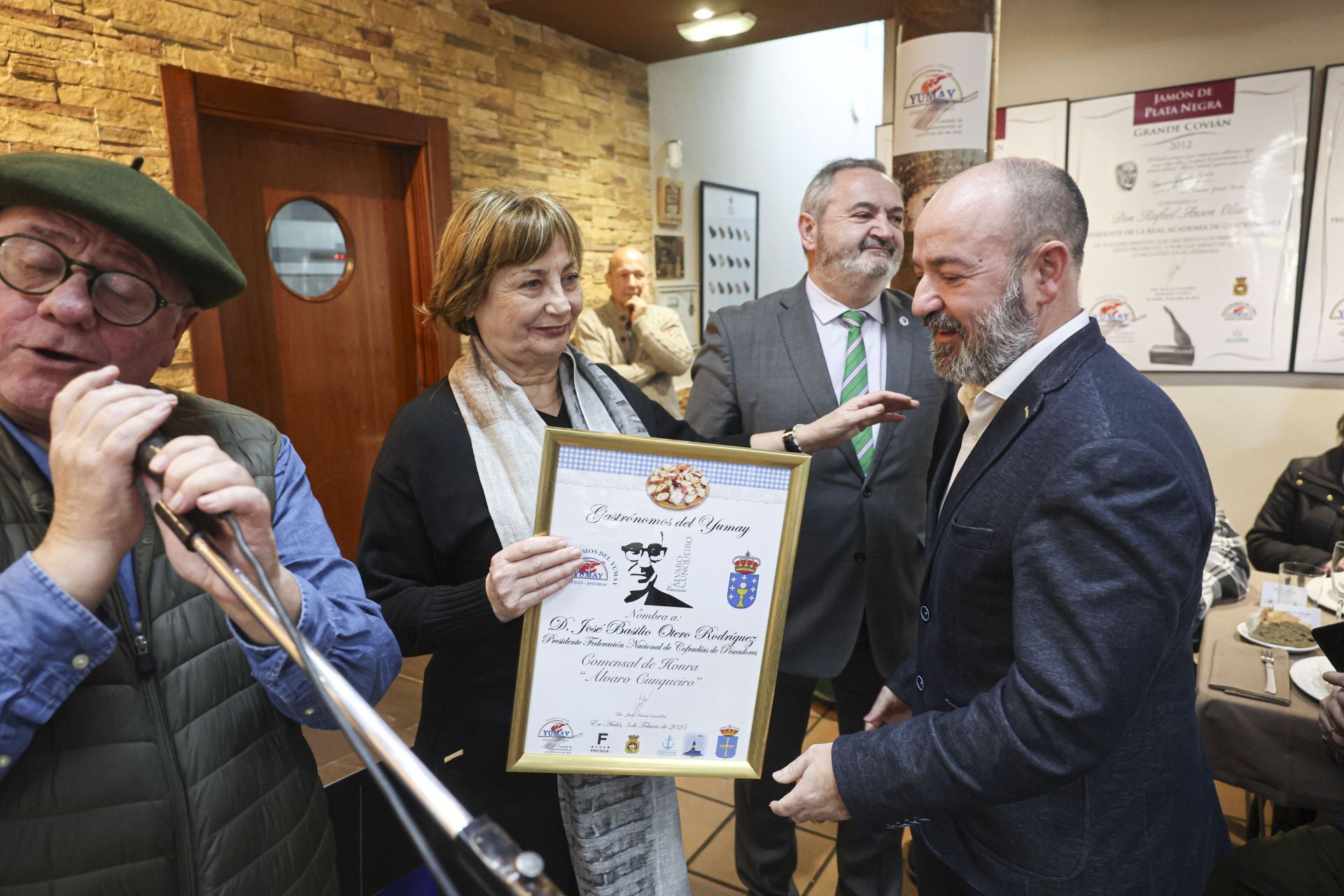 Entrega de los premios &#039;Comensales de Honra Álvaro Cunqueiro&#039; de los Gastrónomos del Yumay