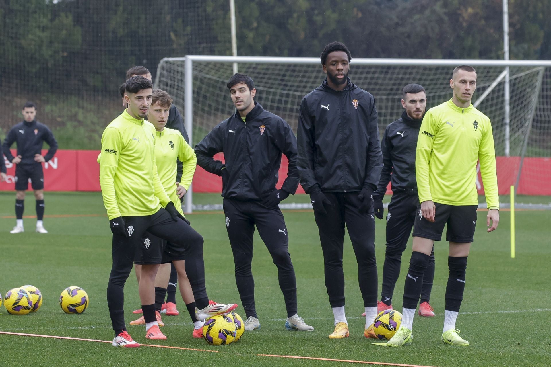 Entrenamiento del Sporting de Gijón (07/02/2025)