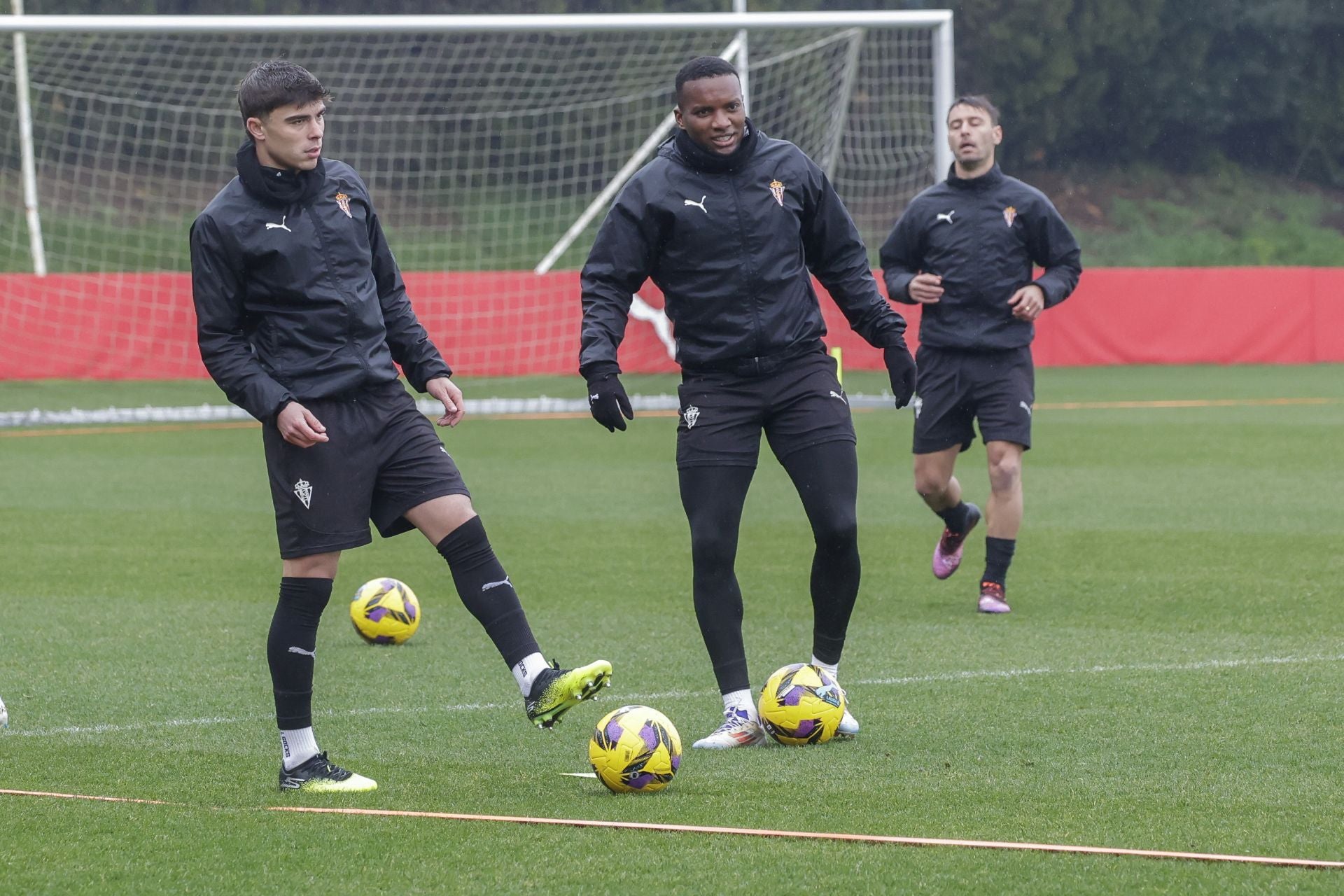 Entrenamiento del Sporting de Gijón (07/02/2025)