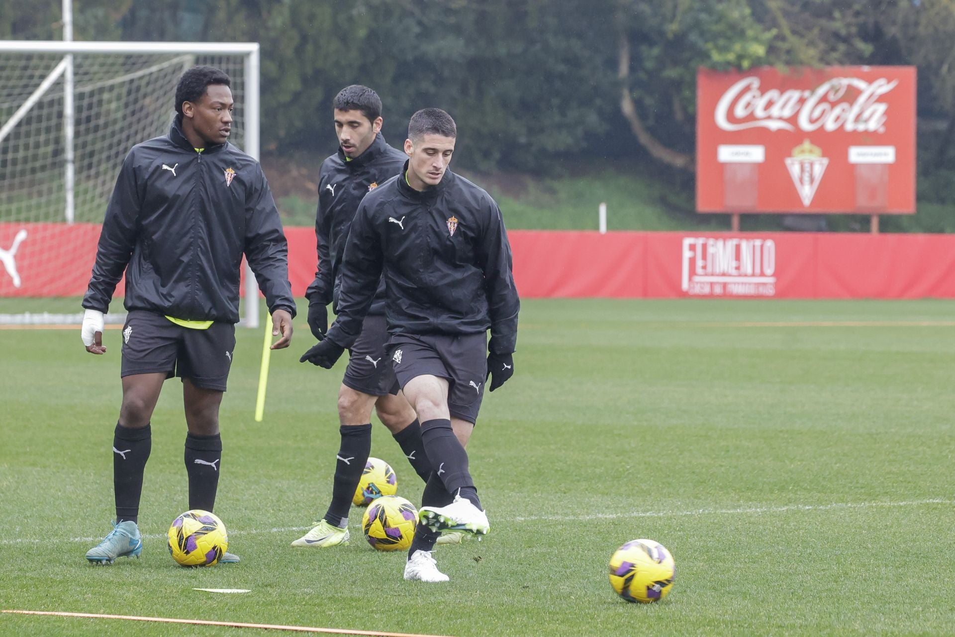 Entrenamiento del Sporting de Gijón (07/02/2025)