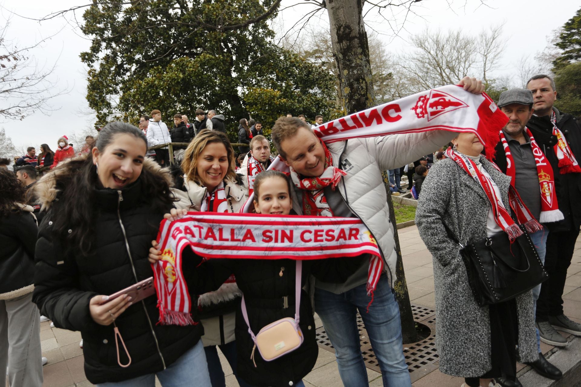 ¿Estuviste animando al Sporting frente al Eibar? ¡Búscate!