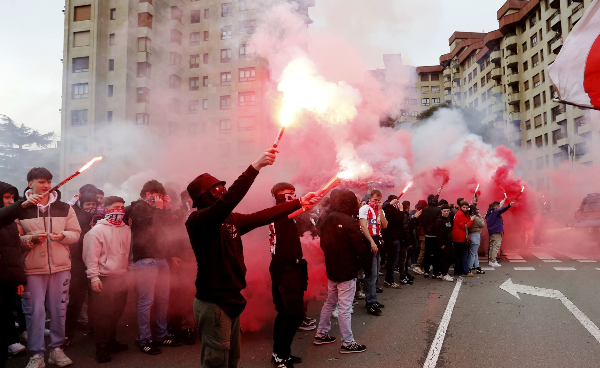 ¿Estuviste animando al Sporting frente al Eibar? ¡Búscate!