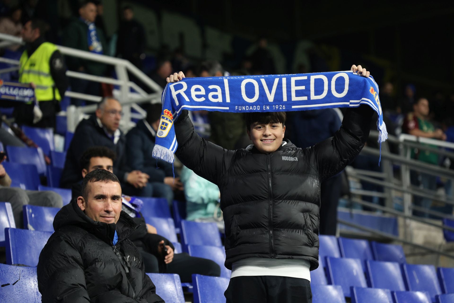 ¿Estuviste en el Real Oviedo - Eldense? ¡Búscate!