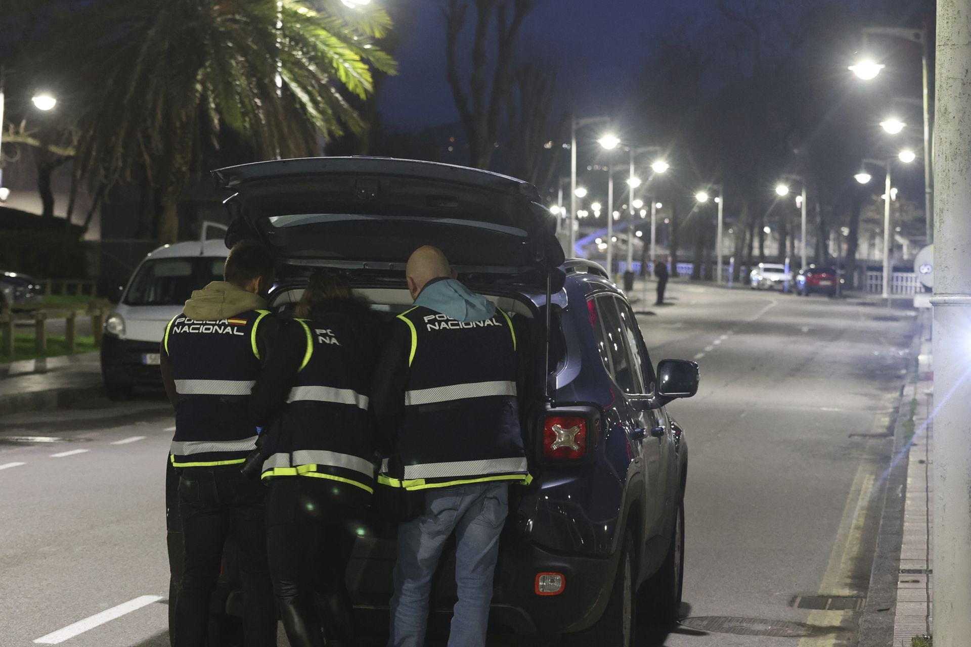 Falsa alarma en Gijón: la intervención de los Tedax, en imágenes